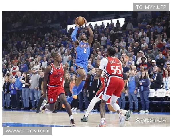 NBA赛场精华集锦：顶级球星瞬间对决回顾